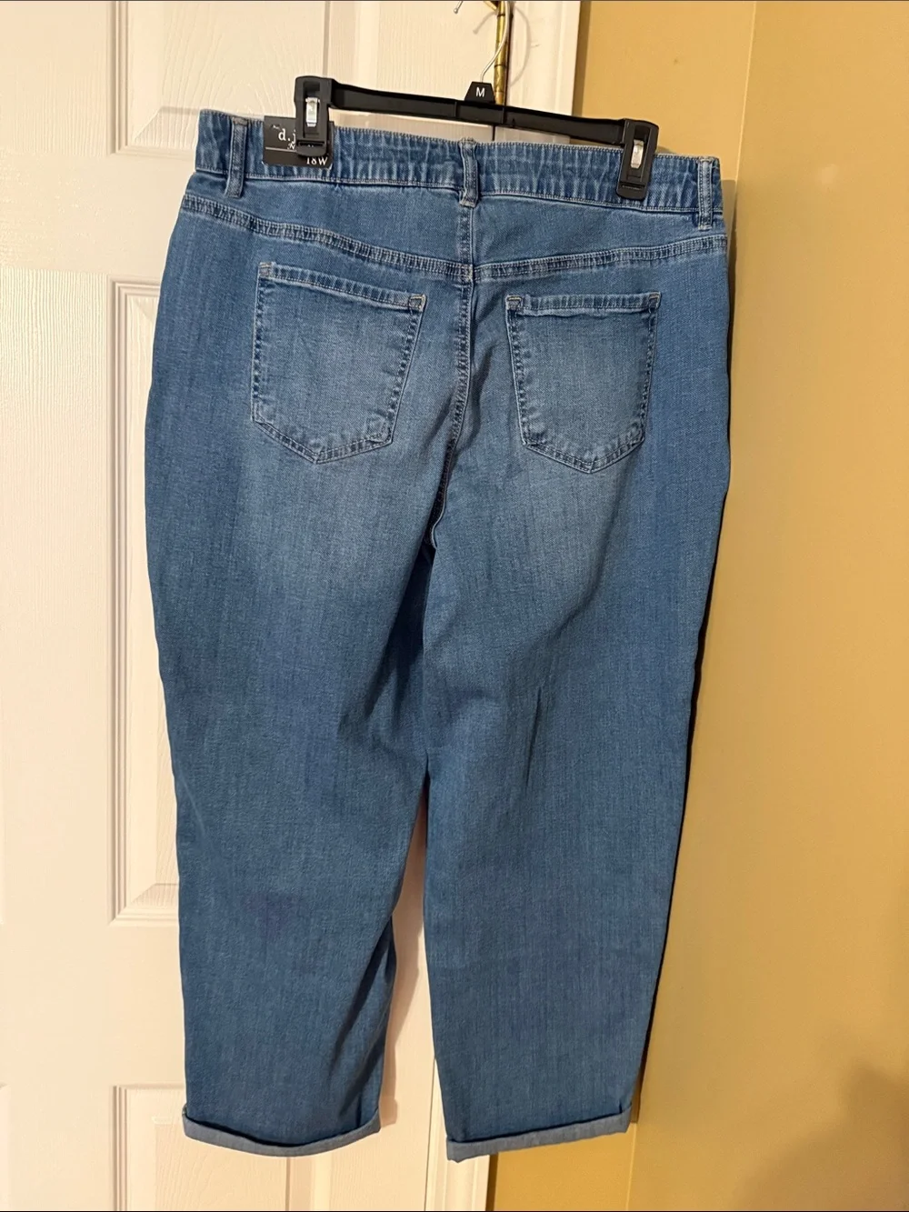 d. jeans Women’s Boyfriend Jeans - Medium Blue Wash